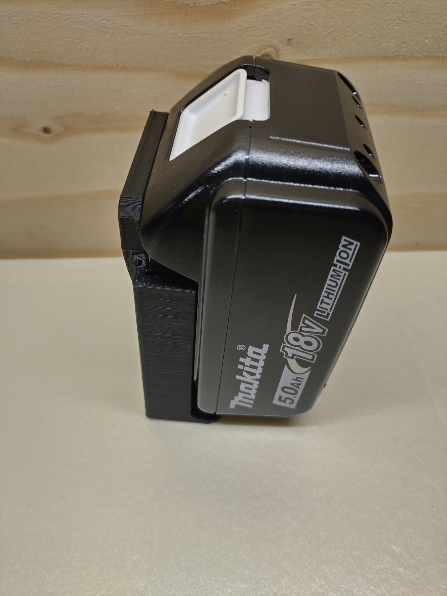 Battery holder for Makita